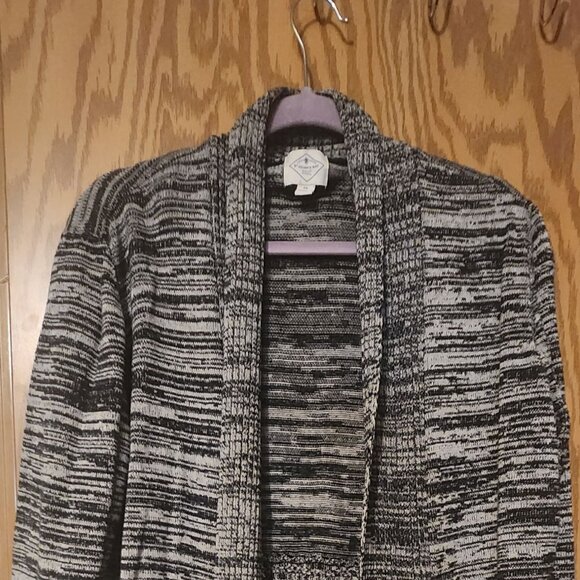 St John's Bay Sweater - Picture 1 of 4